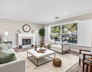216 S Shore Crest Drive - Photo Thumbnail 2