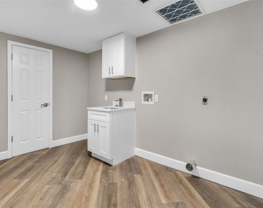 216 S Shore Crest Drive - Photo Thumbnail 29