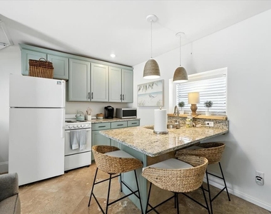 235 10th Avenue Ne - Photo Thumbnail 30