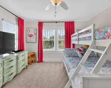 235 10th Avenue Ne - Photo Thumbnail 45
