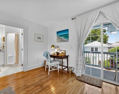 235 10th Avenue Ne - Photo Thumbnail 42
