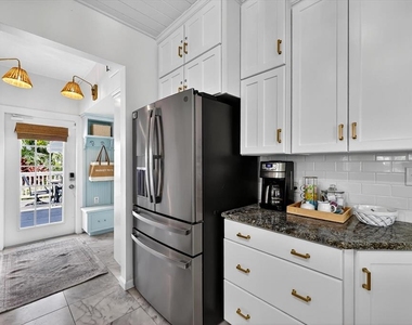 235 10th Avenue Ne - Photo Thumbnail 41