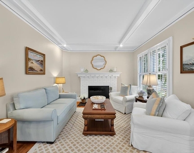 235 10th Avenue Ne - Photo Thumbnail 11