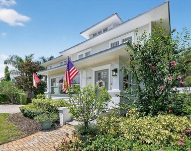 235 10th Avenue Ne - Photo Thumbnail 6