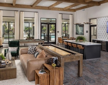 5000 Collina Terrace - Photo Thumbnail 13
