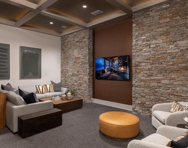 5000 Collina Terrace - Photo Thumbnail 12