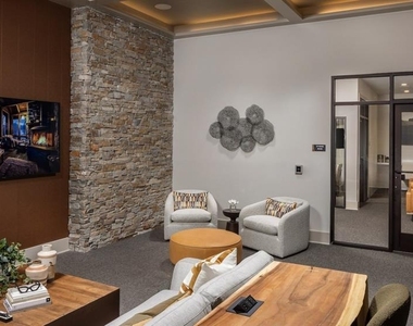 5000 Collina Terrace - Photo Thumbnail 8