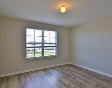 441 White Coral Drive - Photo Thumbnail 3