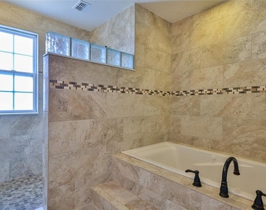 441 White Coral Drive - Photo Thumbnail 17