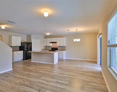 441 White Coral Drive - Photo Thumbnail 25