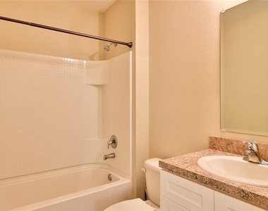 441 White Coral Drive - Photo Thumbnail 22