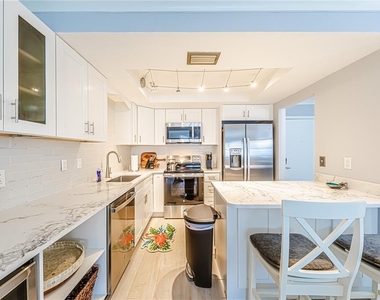 616 Flamingo Drive - Photo Thumbnail 8