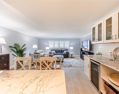 616 Flamingo Drive - Photo Thumbnail 6