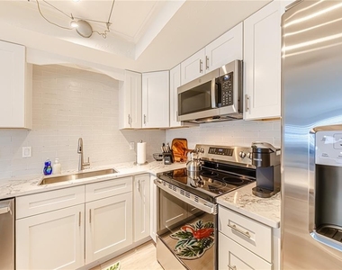 616 Flamingo Drive - Photo Thumbnail 7