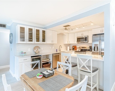 616 Flamingo Drive - Photo Thumbnail 9