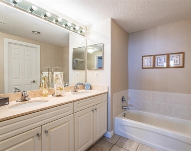 60 Surfview Drive - Photo Thumbnail 13