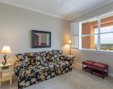60 Surfview Drive - Photo Thumbnail 17