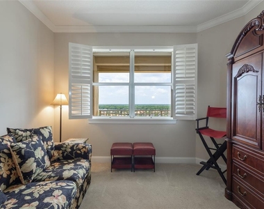 60 Surfview Drive - Photo Thumbnail 16