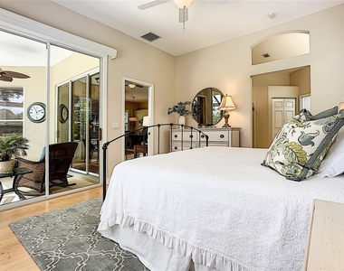 539 Fallbrook Drive - Photo Thumbnail 35