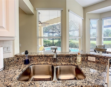 539 Fallbrook Drive - Photo Thumbnail 19