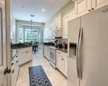 539 Fallbrook Drive - Photo Thumbnail 23