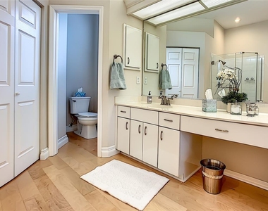 539 Fallbrook Drive - Photo Thumbnail 40