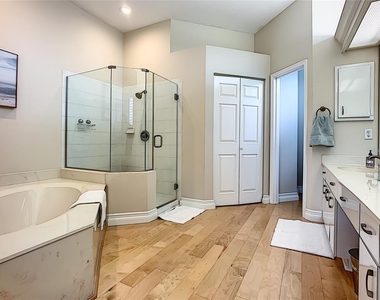 539 Fallbrook Drive - Photo Thumbnail 41