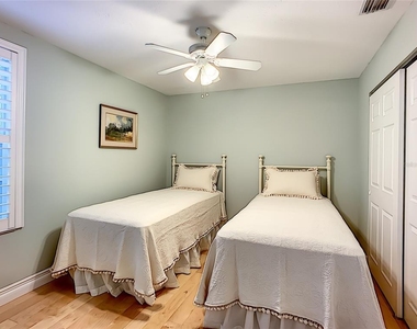 539 Fallbrook Drive - Photo Thumbnail 46