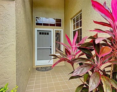 539 Fallbrook Drive - Photo Thumbnail 3