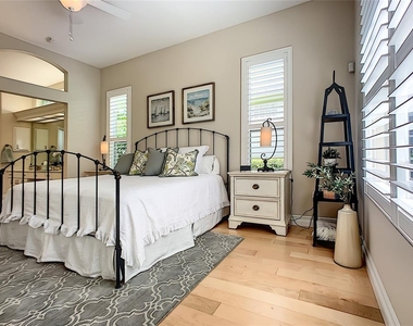 539 Fallbrook Drive - Photo Thumbnail 29