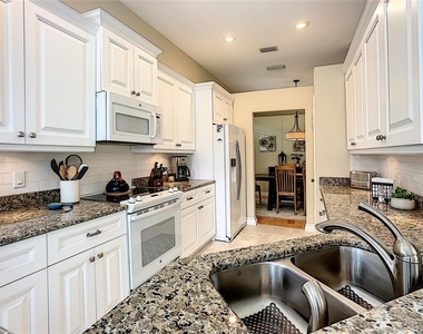 539 Fallbrook Drive - Photo Thumbnail 21
