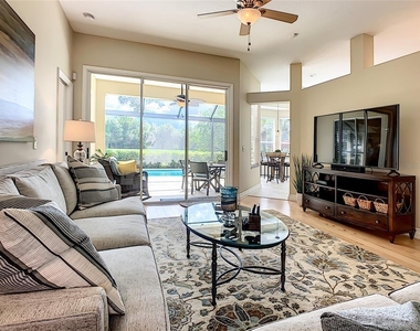 539 Fallbrook Drive - Photo Thumbnail 14