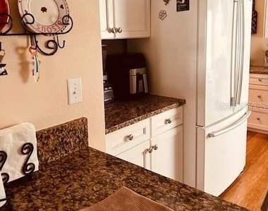 9320 Clubside Circle - Photo Thumbnail 5