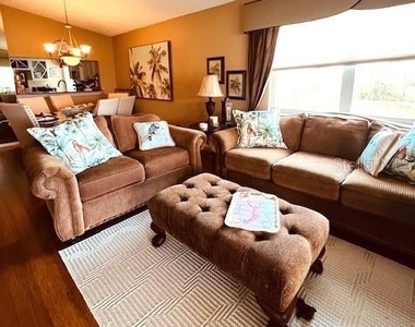 9320 Clubside Circle - Photo Thumbnail 18
