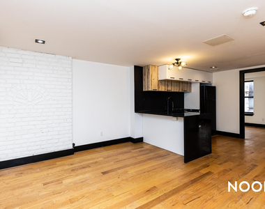 298 Gates Avenue - Photo Thumbnail 14