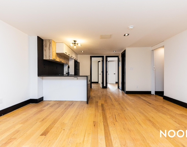 298 Gates Avenue - Photo Thumbnail 17