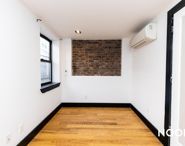 298 Gates Avenue - Photo Thumbnail 18
