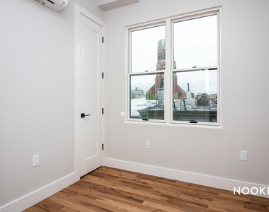 48 Jefferson Street - Photo Thumbnail 10