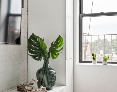 115 Greenpoint Avenue - Photo Thumbnail 12