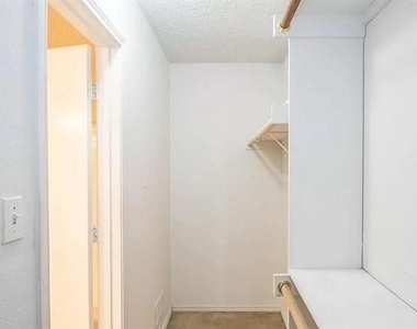 1828 Overland Street - Photo Thumbnail 14