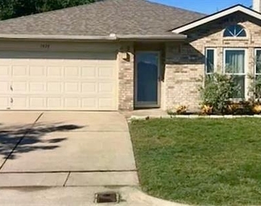 1828 Overland Street - Photo Thumbnail 13