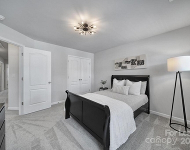 517 Stephen Foster Way - Photo Thumbnail 17