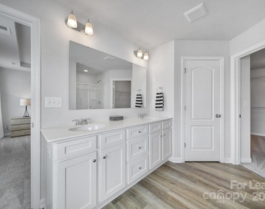 517 Stephen Foster Way - Photo Thumbnail 12