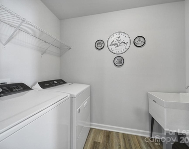 517 Stephen Foster Way - Photo Thumbnail 14