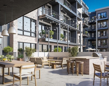 255 W Bland Street - Photo Thumbnail 36