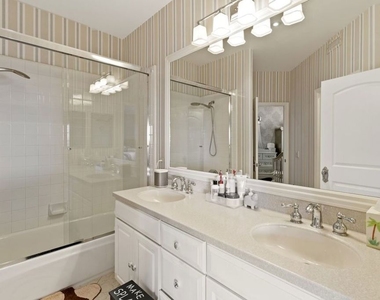 3900 Hilton Head Way - Photo Thumbnail 12