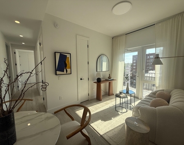 702 East 32nd Street - Photo Thumbnail 1