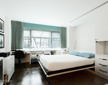 330 E 49th St - Photo Thumbnail 1