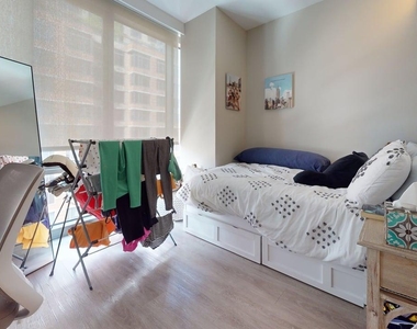 East 34th Street - Photo Thumbnail 16