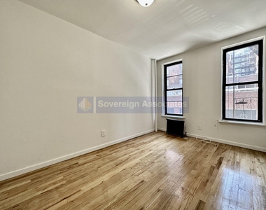 401 East 68th Street - Photo Thumbnail 3
